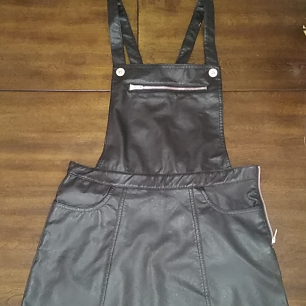 Overall - Picture 2 of 4